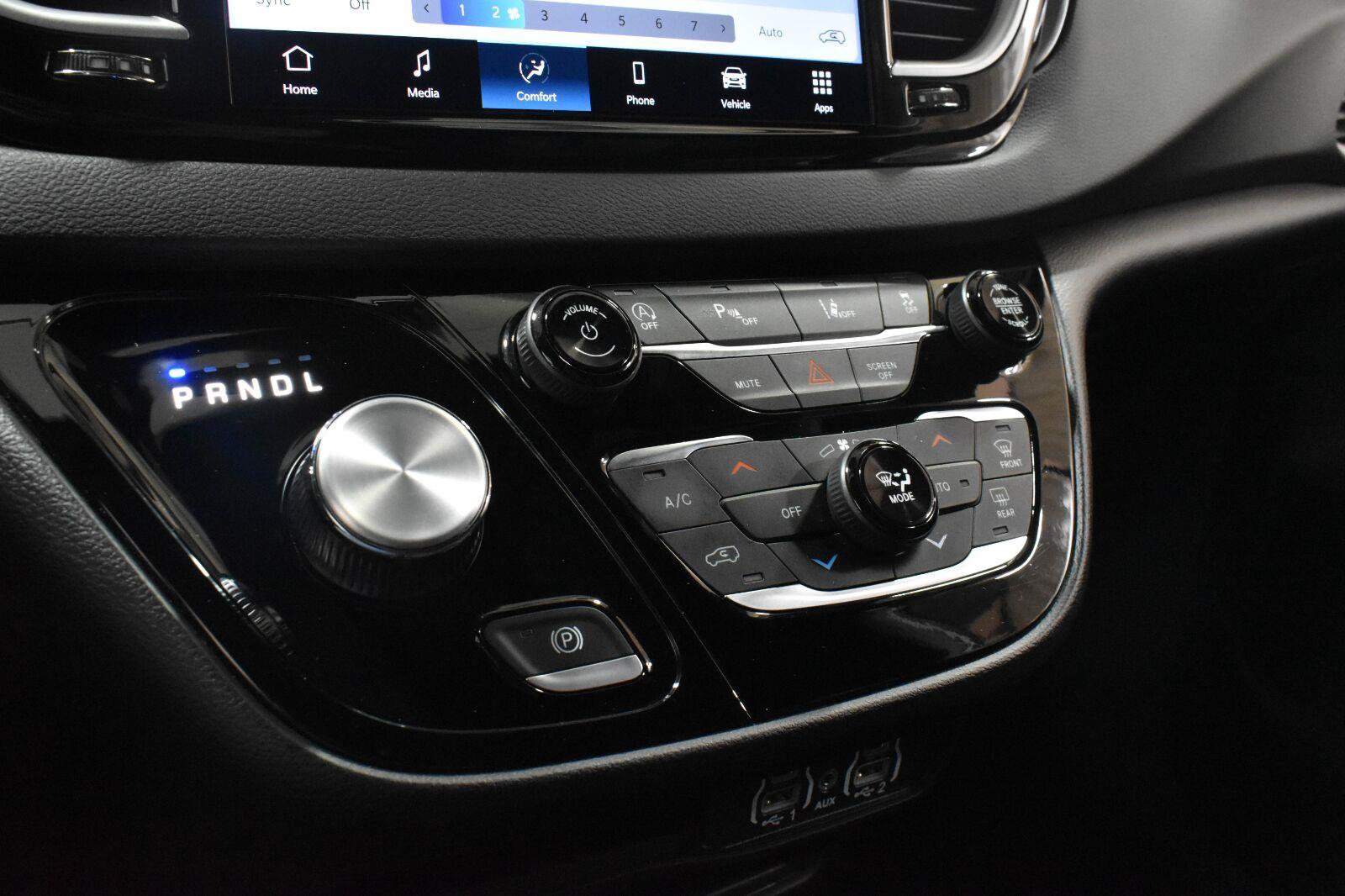 Used 2025 Chrysler Pacifica Select FWD image 18
