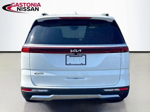 Used 2024 Kia Carnival SX FWD image 7