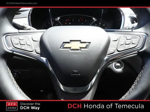 Used 2023 Chevrolet Equinox LT w/ Driver Convenience Package AWD/4WD image 9