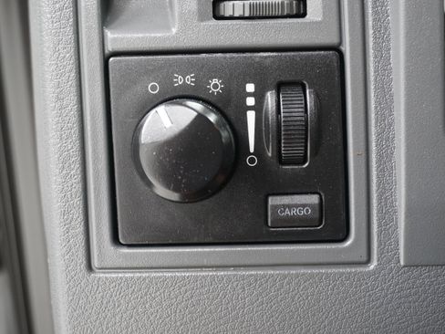 Used 2006 Dodge Dakota ST image 18