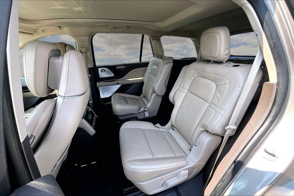 Used 2020 Lincoln Aviator Reserve w/ Equipment Group 202A AWD/4WD image 21