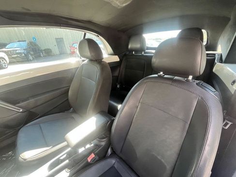Used 2013 Volkswagen Beetle 2.5 FWD image 12