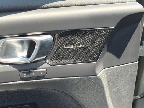 Used 2021 Volvo XC40 P8 Recharge AWD/4WD image 16