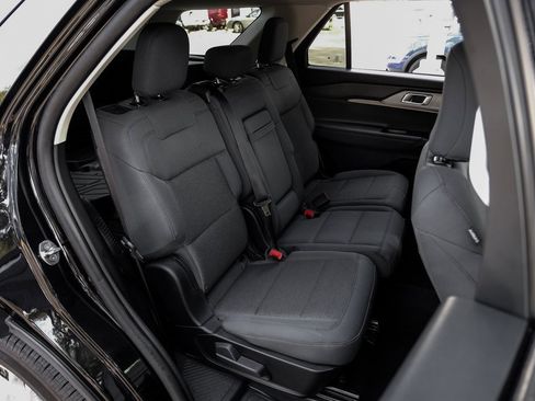 Used 2025 Ford Explorer Active image 46