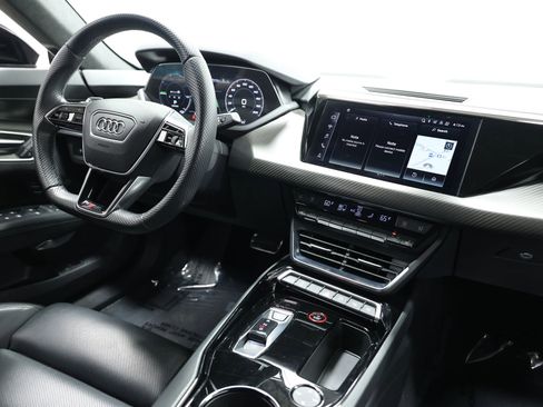 Used 2022 Audi RS e-tron GT w/ Carbon Performance Package image 83
