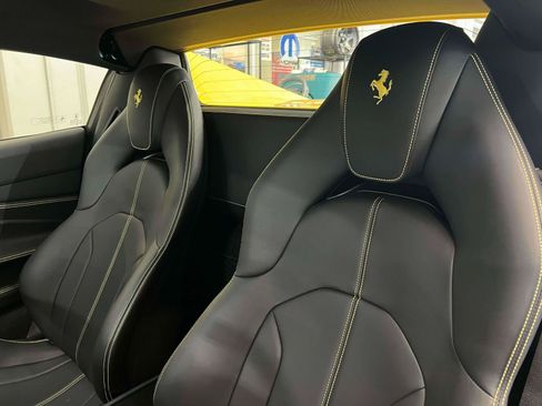 Used 2022 Ferrari F8 Tributo RWD image 14