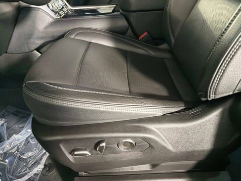 Used 2024 GMC Yukon Denali image 38