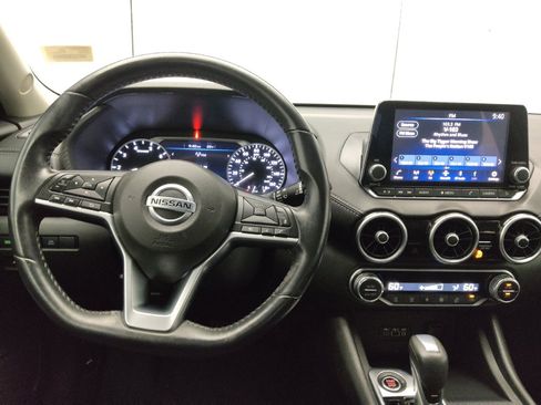Used 2021 Nissan Sentra SV FWD image 22