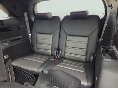 Used 2018 Kia Sorento SX image 29