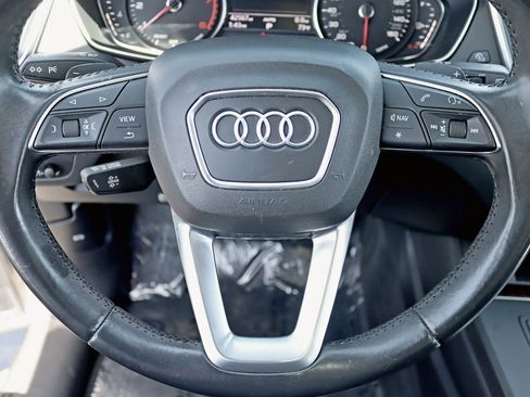 Used 2019 Audi Q5 2.0T Premium w/ Convenience Package AWD/4WD image 18