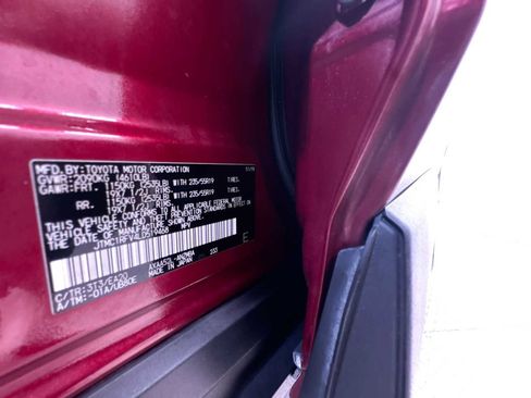 Used 2020 Toyota RAV4 XLE Premium image 37