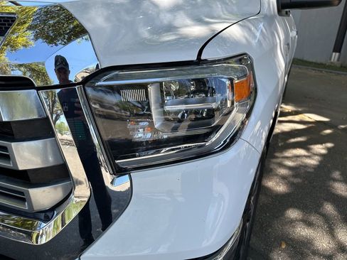 Used 2021 Toyota Tundra Limited w/ Limited Premium Package image 28