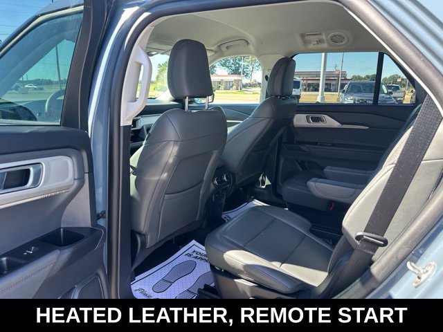 Used 2026 Ford Explorer Active w/ Active Comfort Package RWD image 2