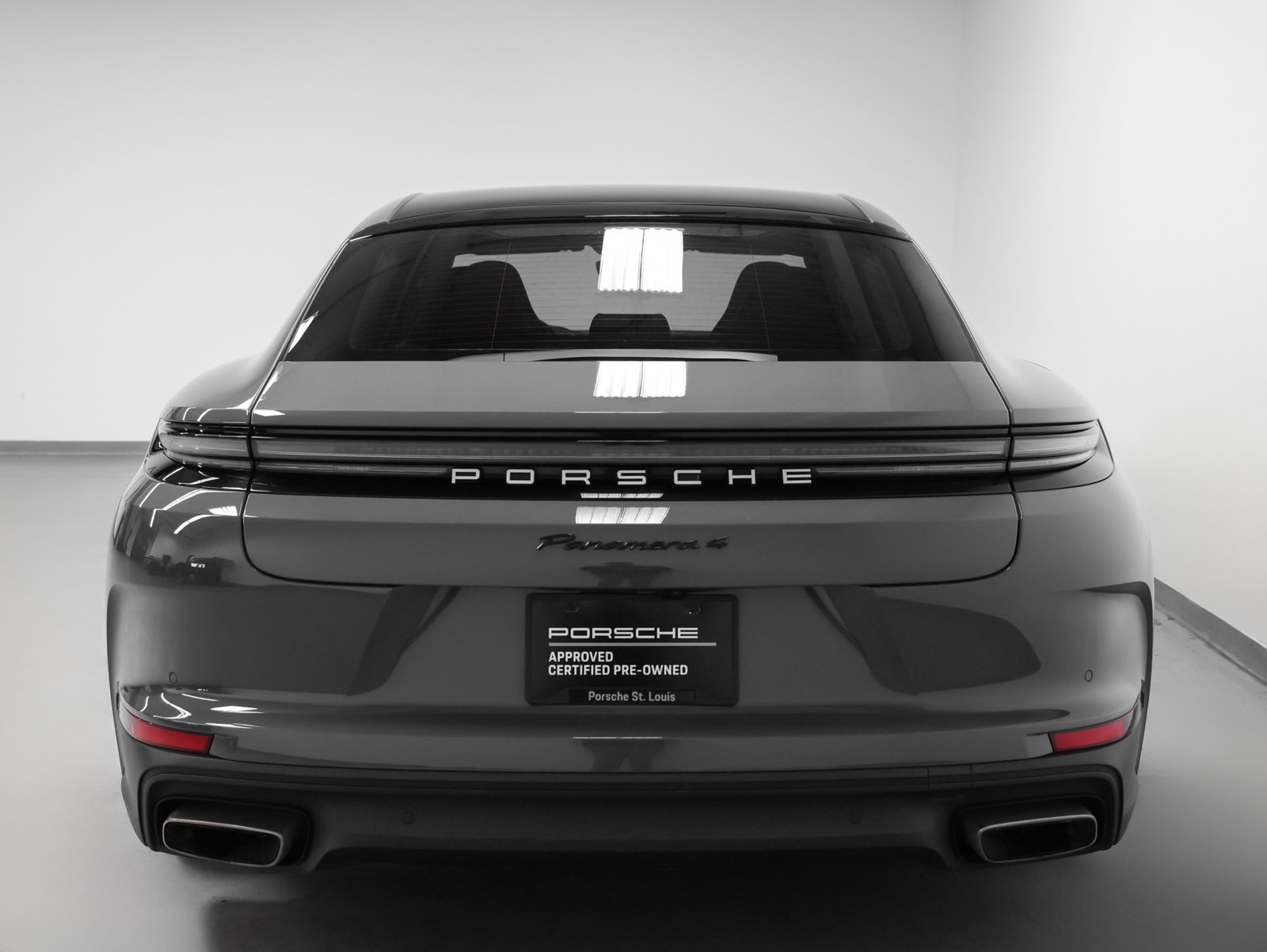 Certified 2025 Porsche Panamera 4 AWD/4WD image 11