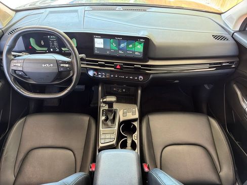 Used 2026 Kia Sportage EX FWD image 28