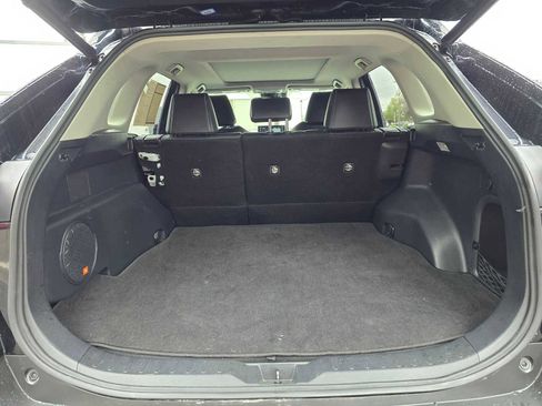 Used 2020 Toyota RAV4 Limited image 17