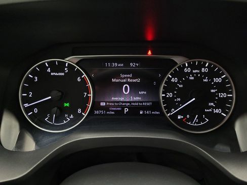 Used 2023 Nissan Rogue SV FWD image 23