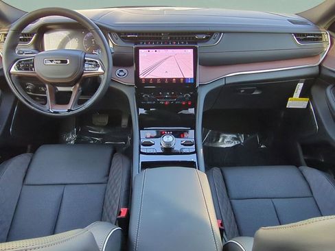New 2025 Jeep Grand Cherokee L Summit w/ MOPAR Finishing Package AWD/4WD image 18