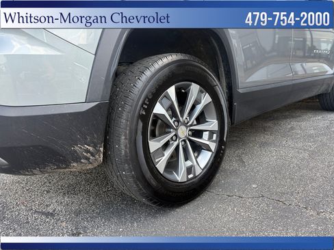 Used 2025 Chevrolet Equinox LT FWD image 35