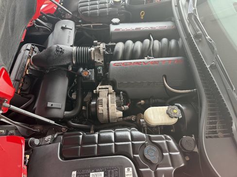 Used 1999 Chevrolet Corvette Convertible RWD image 14