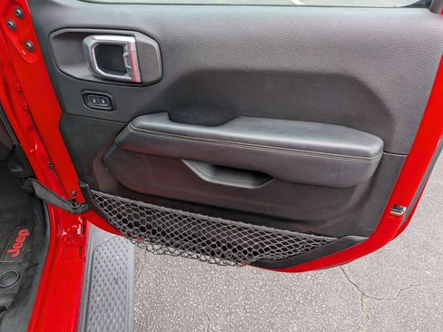 Used 2020 Jeep Gladiator Overland image 29