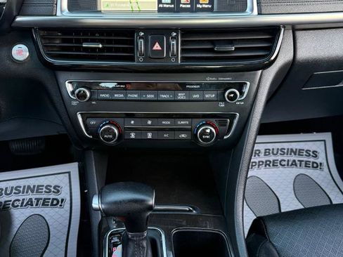 Used 2016 Kia Optima EX w/ Premium Package image 17