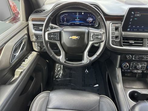 Used 2022 Chevrolet Tahoe Premier AWD/4WD image 12