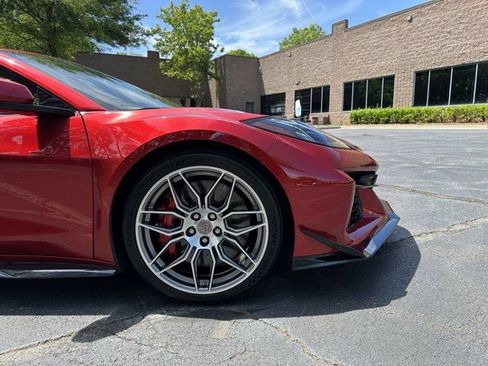 Used 2024 Chevrolet Corvette Z06 w/ Z07 Performance Package RWD image 16
