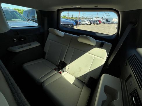 Used 2026 Hyundai Santa Fe SEL AWD/4WD image 31