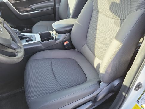 Used 2023 Toyota RAV4 LE image 23