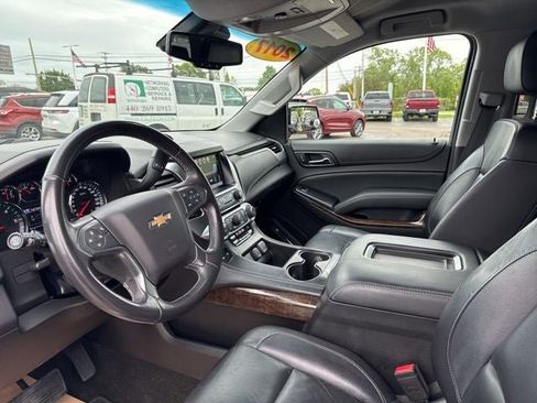 Used 2017 Chevrolet Suburban LT AWD/4WD image 10