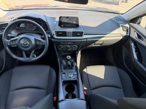 Used 2018 MAZDA MAZDA3 Sport FWD image 30