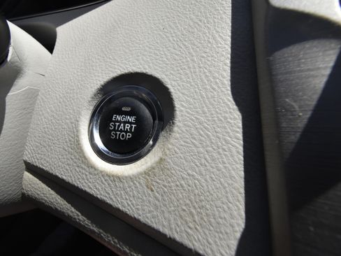 Used 2011 Toyota Avalon Limited FWD image 13