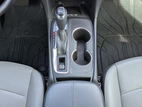 Used 2020 Chevrolet Equinox Premier AWD/4WD image 18