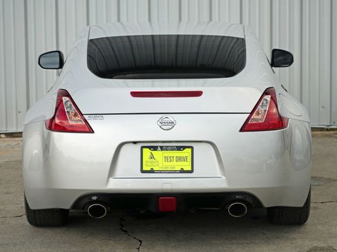 Used 2020 Nissan 370Z Coupe image 38