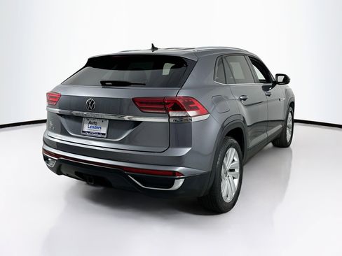 Used 2023 Volkswagen Atlas Cross Sport SE FWD image 5