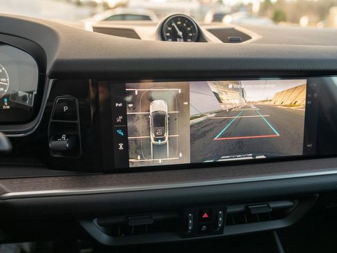 New 2026 Porsche Cayenne Coupe image 19