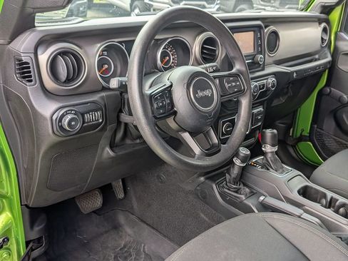 Used 2020 Jeep Wrangler Sport AWD/4WD image 29