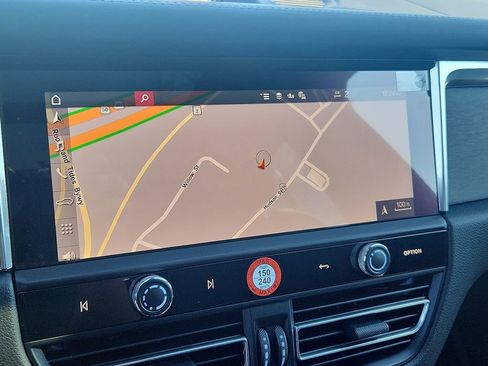 New 2026 Porsche Macan GTS image 13