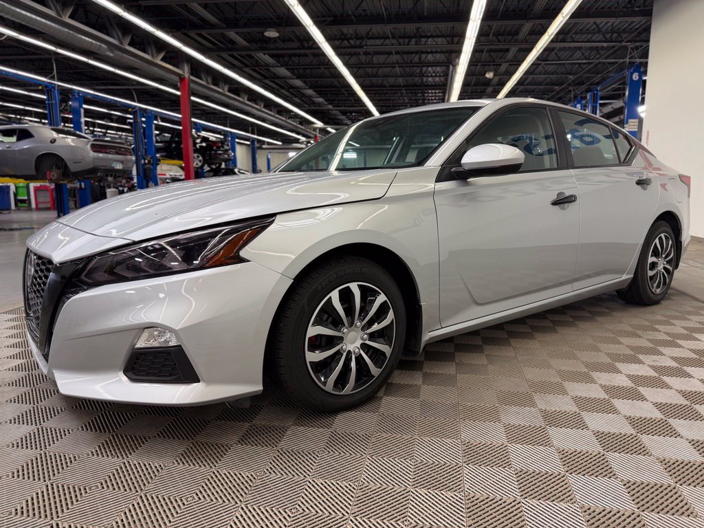 Used 2021 Nissan Altima 2.5 SV FWD image 3
