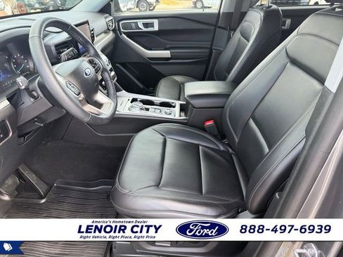 Used 2023 Ford Explorer XLT w/ Equipment Group 202A image 10