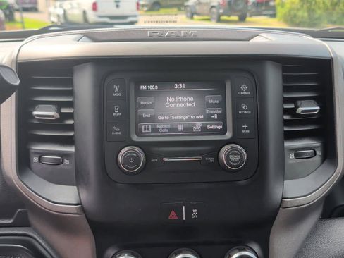 Used 2022 RAM 3500 Tradesman w/ Chrome Appearance Group AWD/4WD image 23