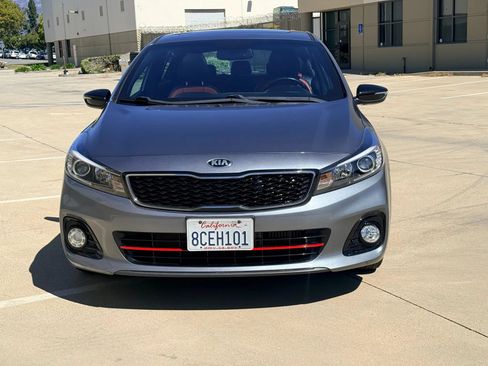 Used 2017 Kia Forte SX FWD image 2