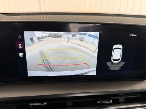 Used 2025 Kia Telluride S FWD image 4