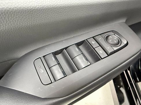 New 2026 Toyota Prius LE image 27