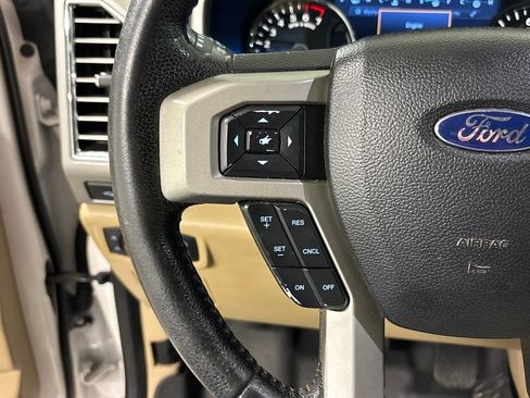 Used 2016 Ford F150 Lariat image 33
