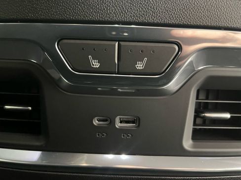 New 2026 Chevrolet Silverado 1500 LTZ w/ LTZ Premium Package image 22