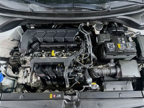 Used 2022 Hyundai Accent SEL FWD image 30