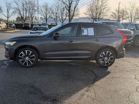 Used 2025 Volvo XC60 B5 Plus image 6