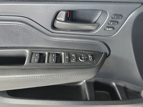 Used 2023 Honda Odyssey EX-L image 17